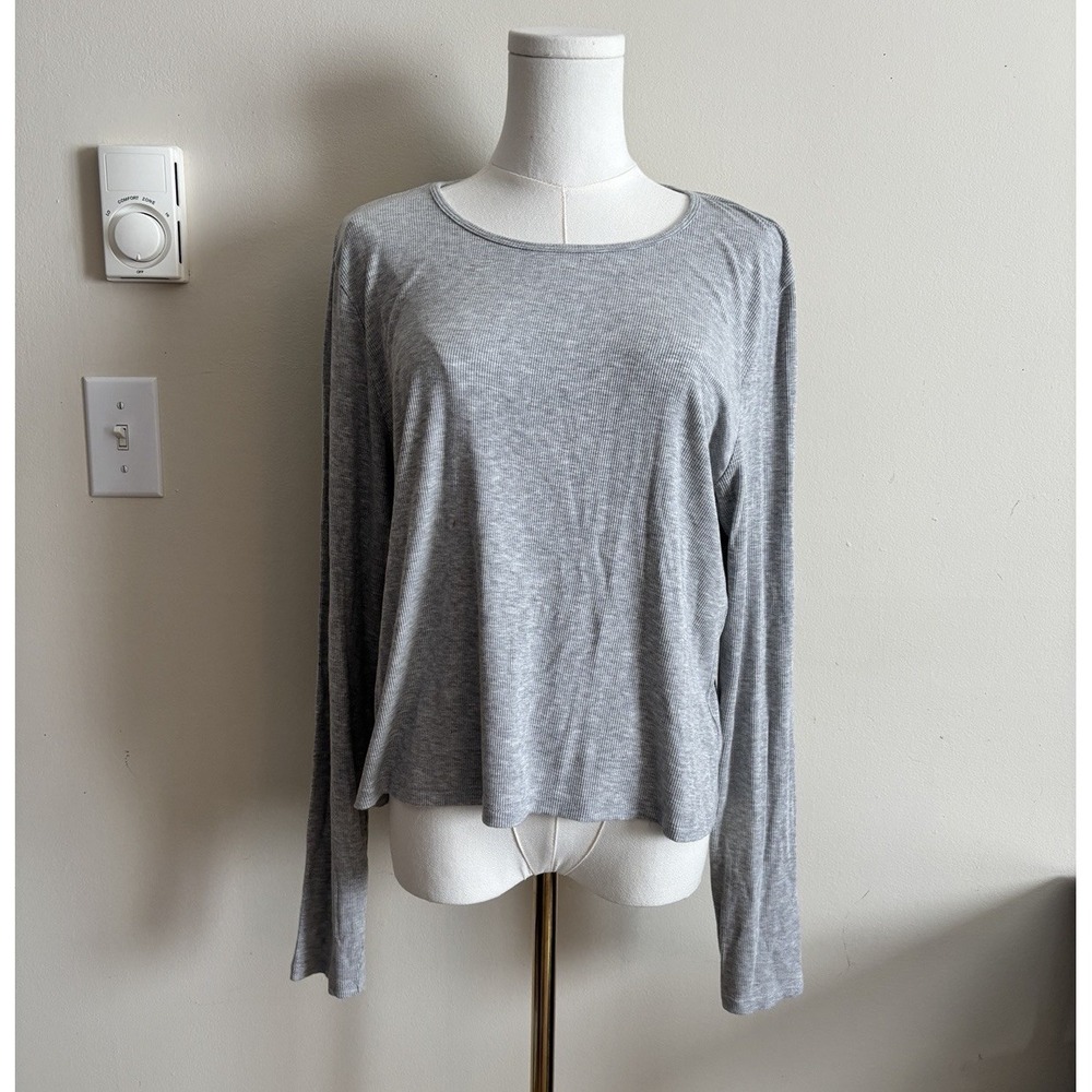 Aritzia The Group XL Long Sleeve Shirt Gray Stretch Casual‎ Minimalist Neutral